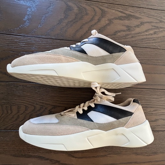 Fear of God Essentials Distance Runners Size size 44/ 10.5 - Picture 6 of 6